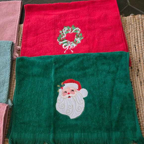 Christmas Themed Hand Towels - Picture 7 of 9